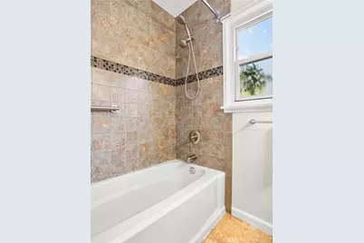 524 S Bel Aire Drive, Burbank, CA 91501 - Photo 24
