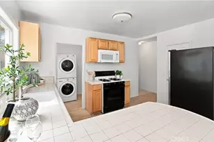 2207 N Lamer St, Burbank, CA 91504 - Photo 12