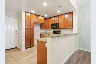28457 Herrera Street, Valencia, CA 91354 - Photo 6