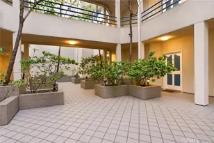 14415 Benefit St, Sherman Oaks, CA 91423 - Photo 2