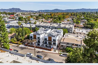 11810 Gilmore, Los Angeles, CA 91606 - Photo 26