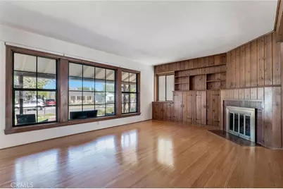 141 S Beachwood Drive, Burbank, CA 91506 - Photo 2
