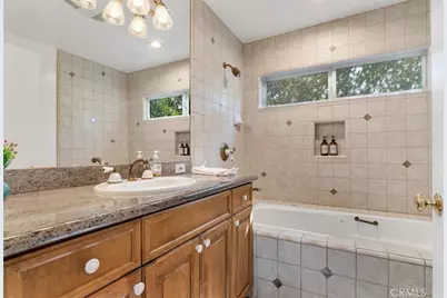 648 Tufts Avenue, Burbank, CA 91504 - Photo 18