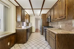 10025 Roscoe Blvd, Los Angeles, CA 91352 - Photo 16
