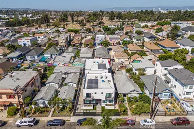 1731 S New Hampshire Avenue, Los Angeles, CA 90006 - Photo 16