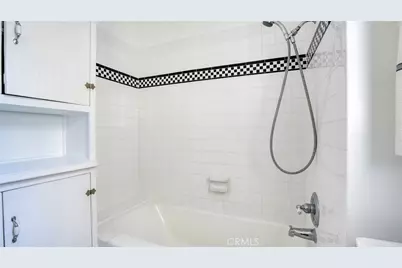 1320 N Kenwood, Burbank, CA 91505 - Photo 16