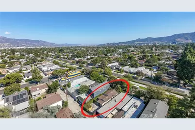 2913 W Chandler Boulevard, Burbank, CA 91505 - Photo 22