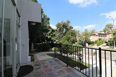 10816 Camarillo, North Hollywood, CA 91602 - Photo 4