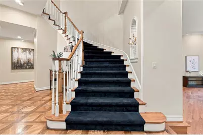 116 Country Club, Burbank, CA 91501 - Photo 4