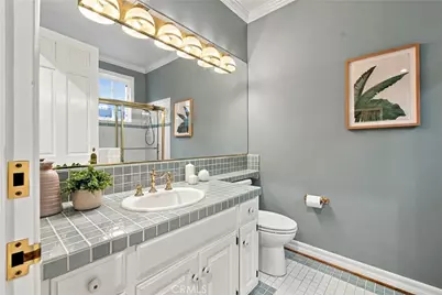 116 Country Club, Burbank, CA 91501 - Photo 12