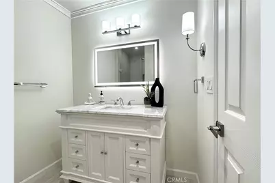 220 S Reese Place, Burbank, CA 91506 - Photo 30