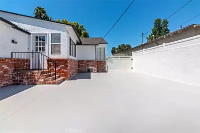 220 S Reese Place, Burbank, CA 91506 - Photo 52