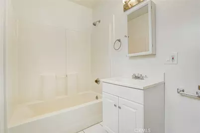 5759 Hazeltine, Van Nuys, CA 91401 - Photo 14