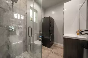8622 White Oak Ave, Los Angeles, CA 91325 - Photo 32