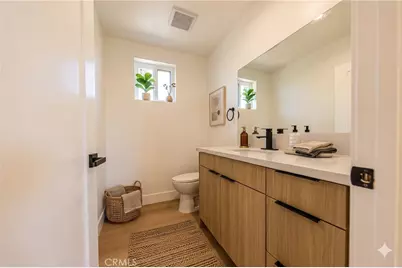 2426 S West View, Los Angeles, CA 90016 - Photo 8