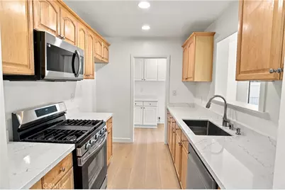 2211 W Verdugo, Burbank, CA 91506 - Photo 6