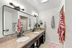 10240 Camarillo, Toluca Lake, CA 91602 - Photo 16