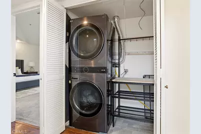 11044 Acama Street #302, Studio City, CA 91602 - Photo 32