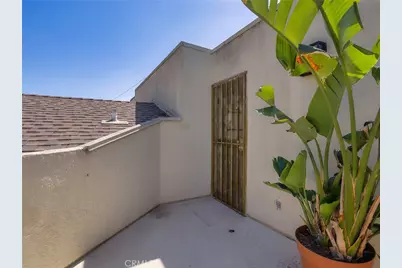 11044 Acama Street #302, Studio City, CA 91602 - Photo 36