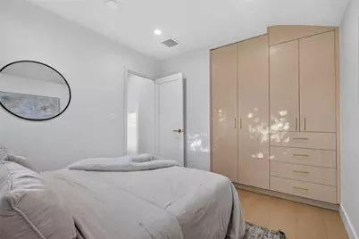10211 Roscoe, Los Angeles, CA 91352 - Photo 26