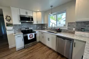 131 Halsey Way, Fort Bragg, CA 95437 - Photo 12