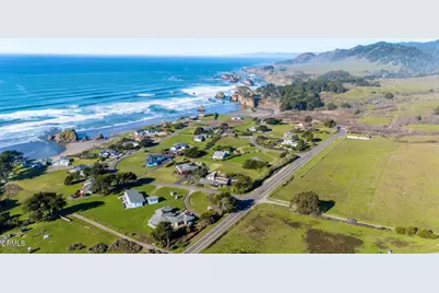 32591 Ocean Meadows Circle, Fort Bragg, CA 95437 - Photo 2