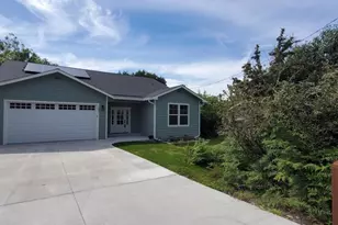 151 Dana St, Fort Bragg, CA 95437 - Photo 2