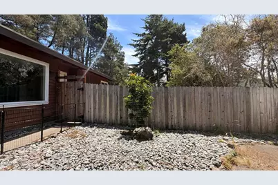 31751 E Cedar Street, Fort Bragg, CA 95437 - Photo 14