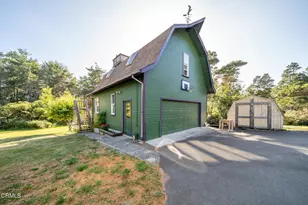 16298 Pearson Ln, Fort Bragg, CA 95437 - Photo 22