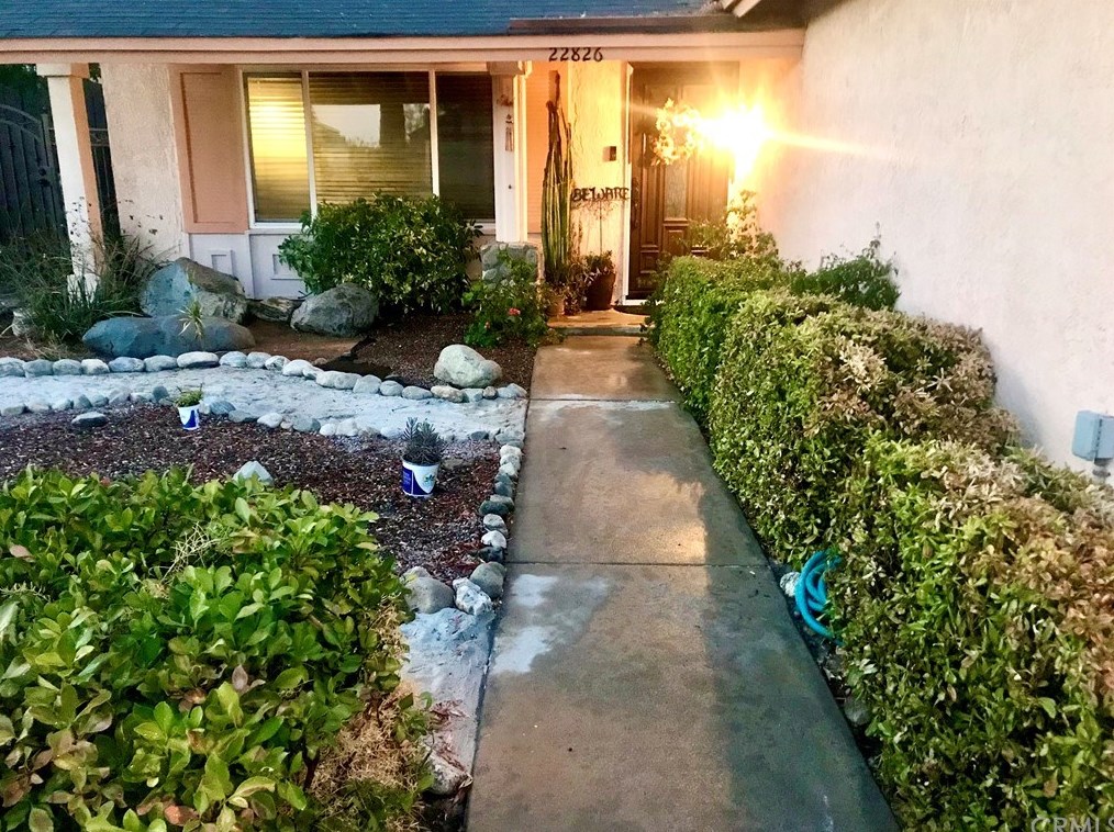 22826 Scotia Ln, Moreno Valley, CA 92557-6990