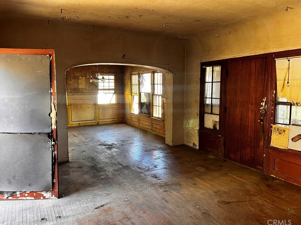 1800 Baxter St, Los Angeles CA  90026-1936 exterior
