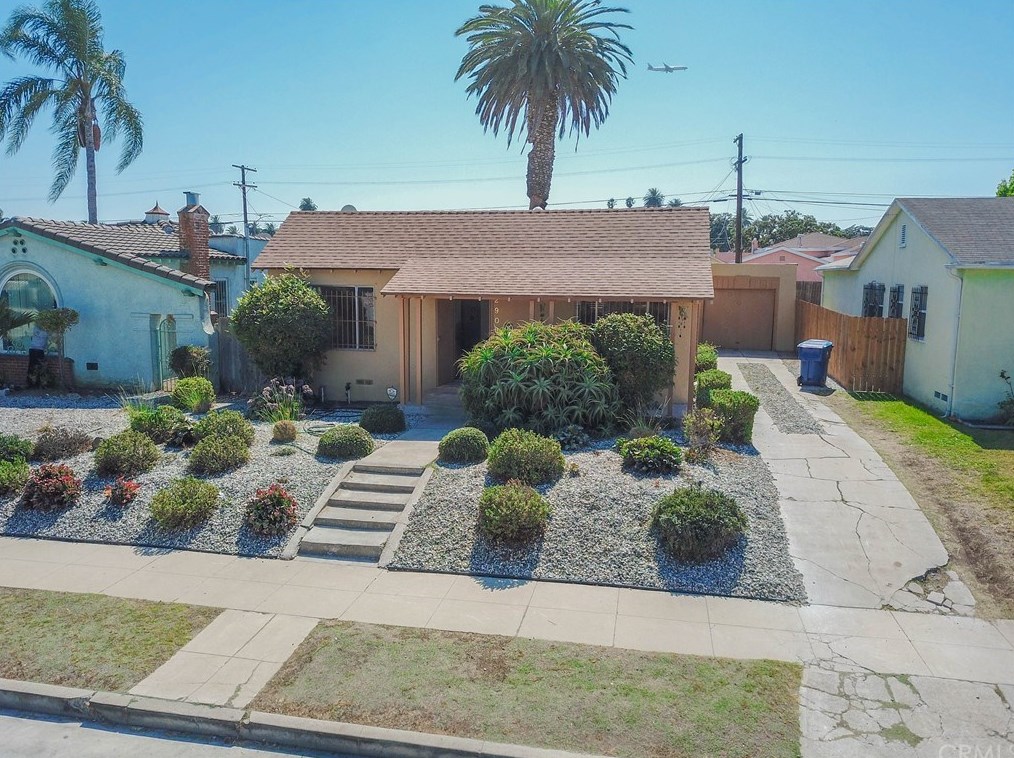 2906 73rd St, Los Angeles, CA 90043-5315