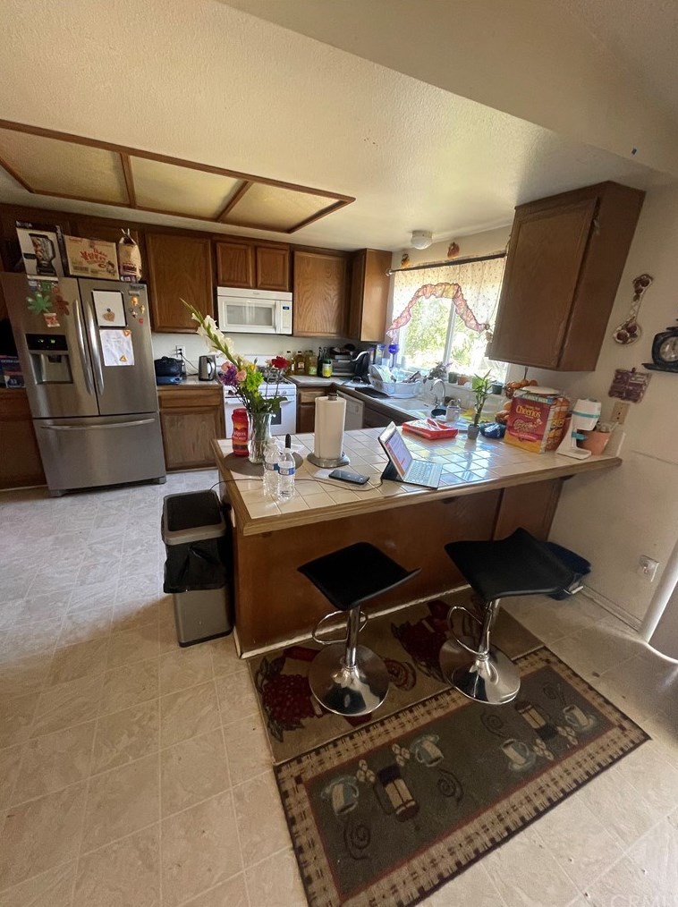 12560 Shadybend Dr, Moreno Valley, CA 92553-5993