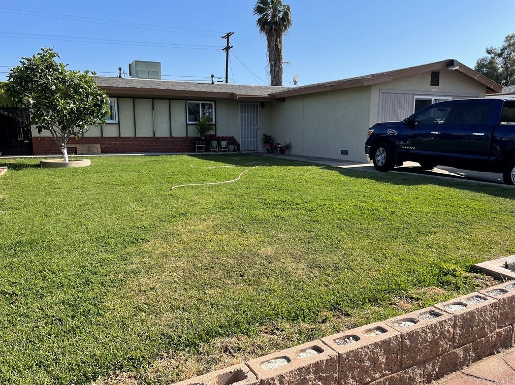 23521 David Ln, Moreno Valley, CA 92557-8207