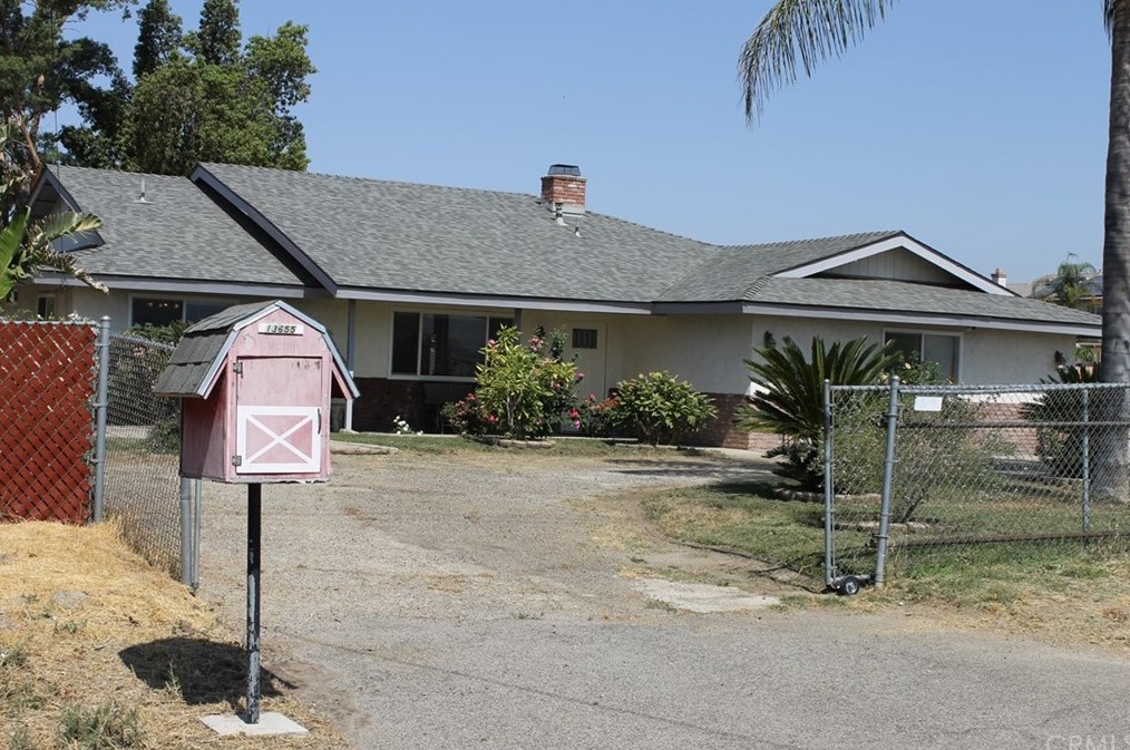 13655 Redlands Blvd, Moreno Valley, CA 92555-8304