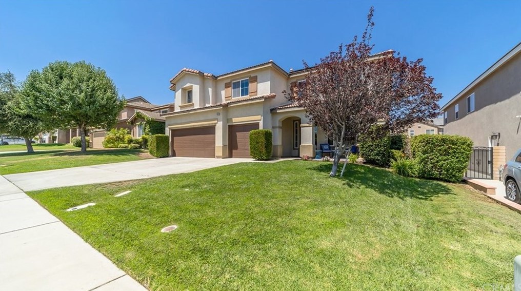 18094 Tanzanite Rd, San Bernardino, CA 92407