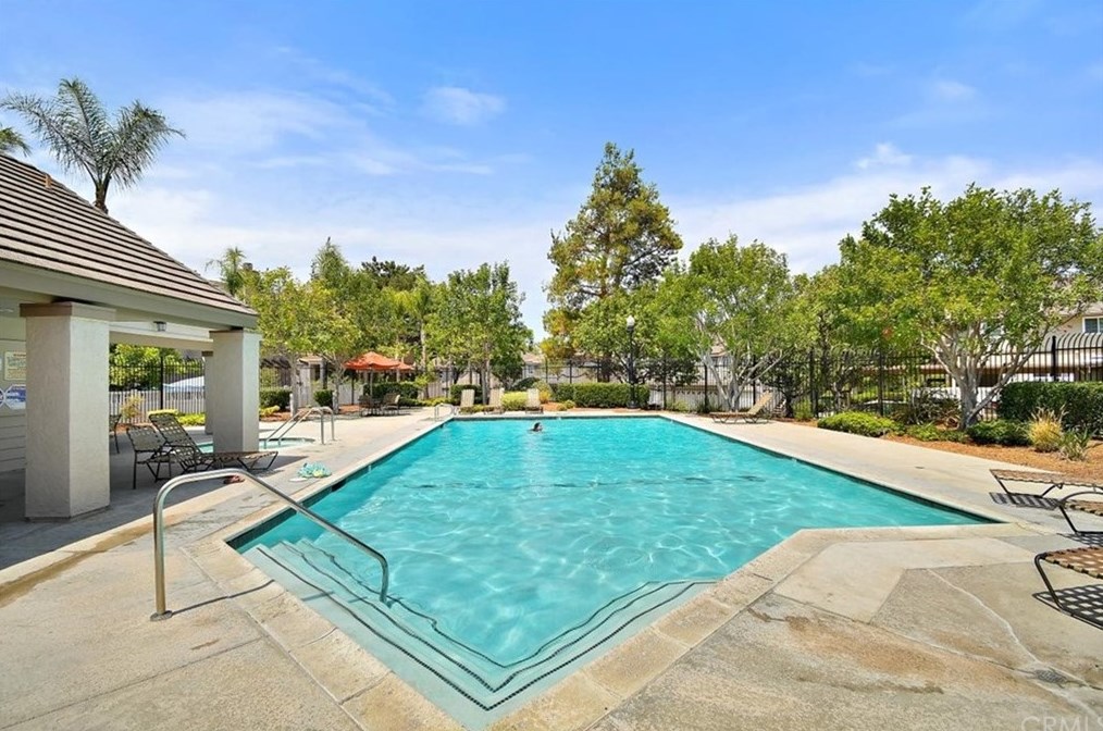 24423 Hillsdale Ave, Laguna Beach, CA 92653-8219
