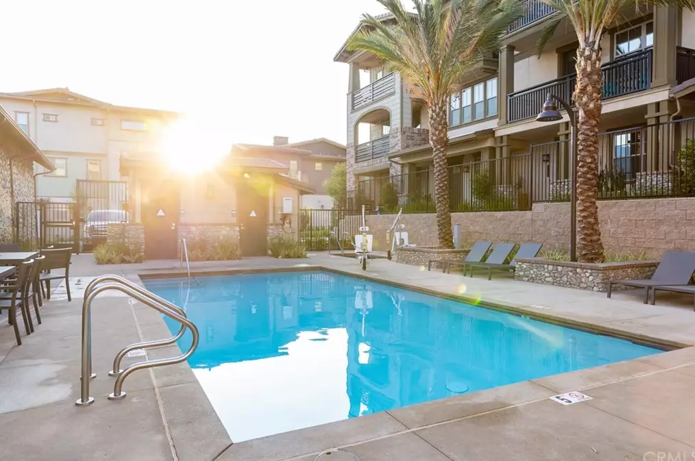 558 Baseline Rd, Claremont CA  91711-1609 exterior