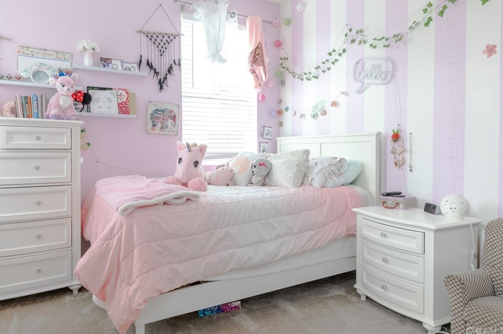 558 Baseline Rd, Claremont CA  91711-1609 exterior