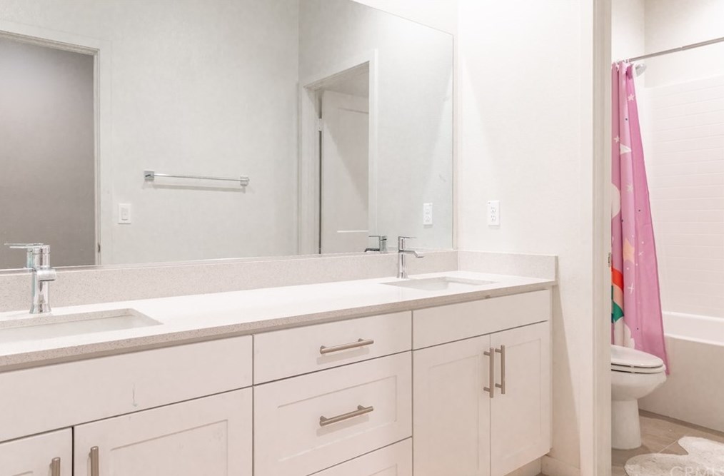 558 Baseline Rd, Claremont CA  91711-1609 exterior