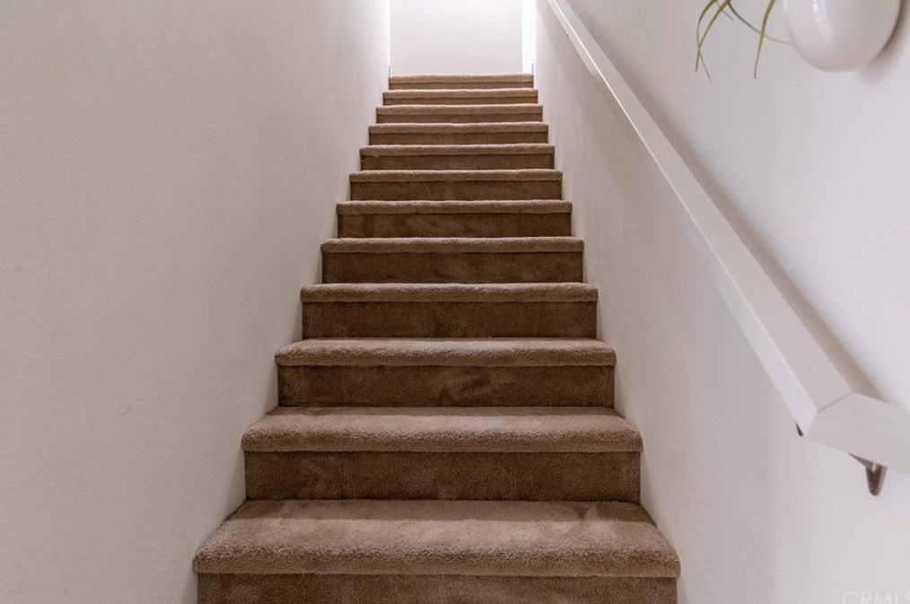 558 Baseline Rd, Claremont CA  91711-1609 exterior