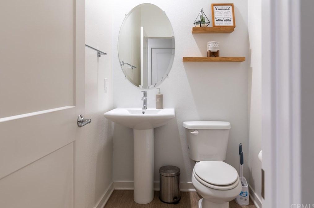 558 Baseline Rd, Claremont CA  91711-1609 exterior