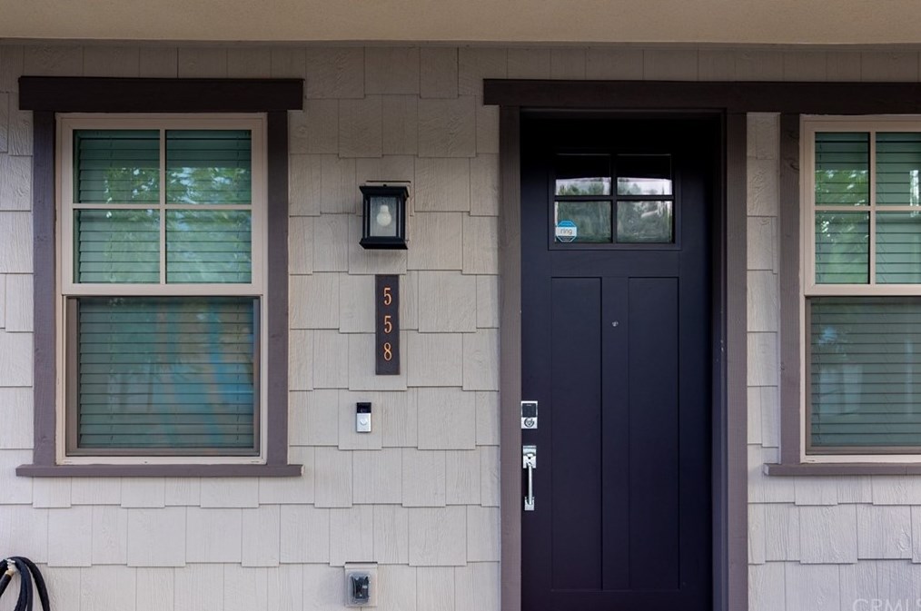 558 Baseline Rd, Claremont CA  91711-1609 exterior