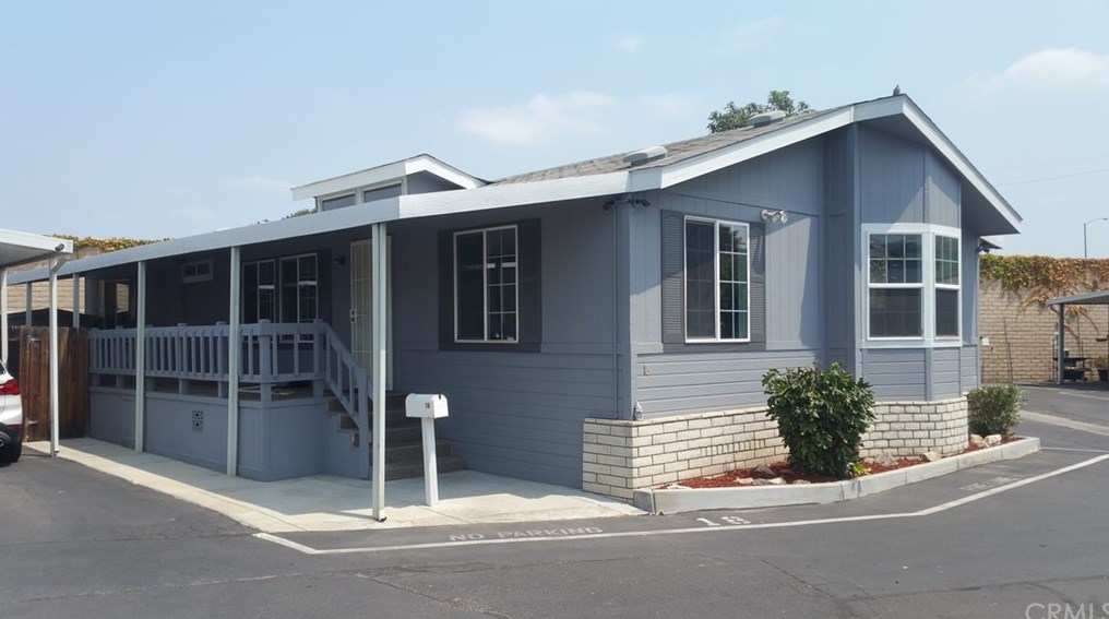 20806 Gridley Rd #18, Lakewood, CA 90715