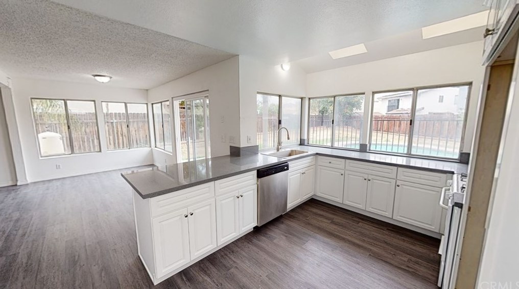 11864 Meadow Wood Way, Moreno Valley, CA 92557-6216