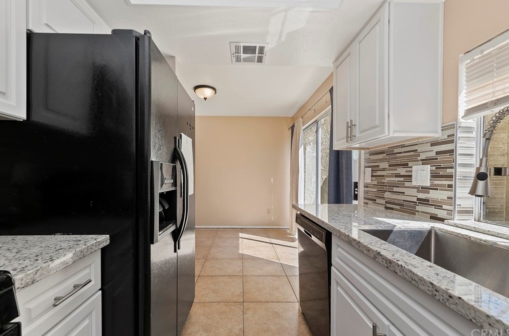 24115 Fir Ave, Moreno Valley CA  92553-2837 exterior