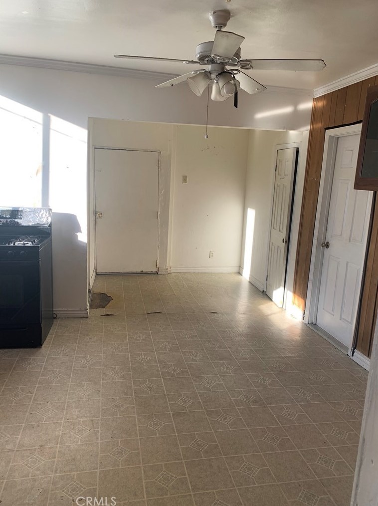 267 Monterey Ave, Pomona CA  91767-5421 exterior