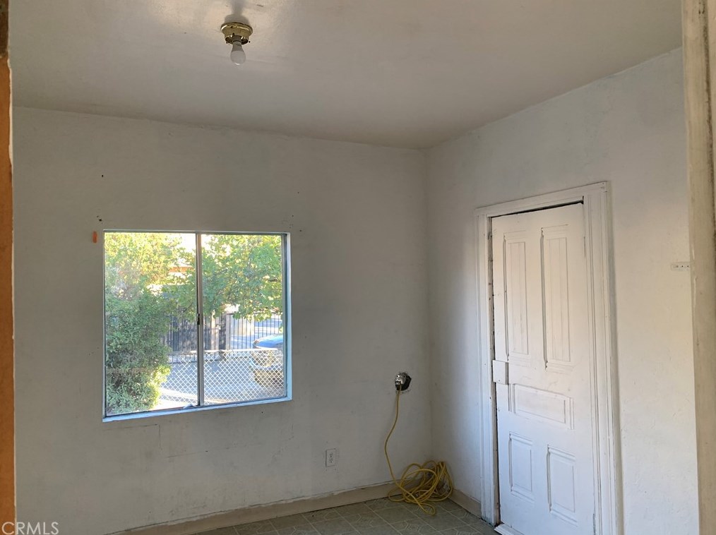 267 Monterey Ave, Pomona CA  91767-5421 exterior