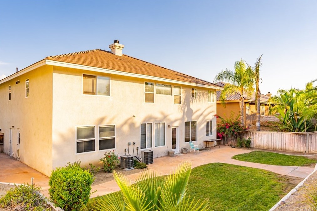 39516 Via Galletas, Murrieta CA exterior