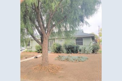 235 S Myrtlewood Street - Photo 1